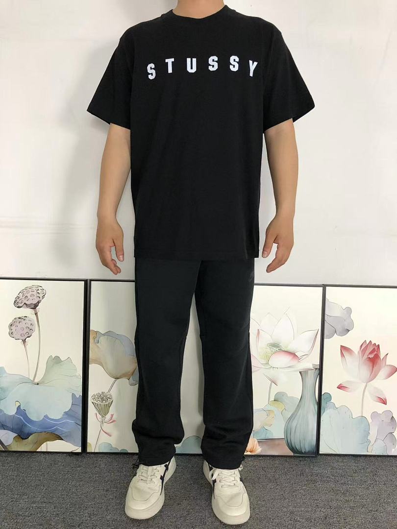 Stussy 135 STUSSY T-SHIRT 22031901001 (Im 170Cm 60Kg I Wear Size M In The Phot) - Image 3