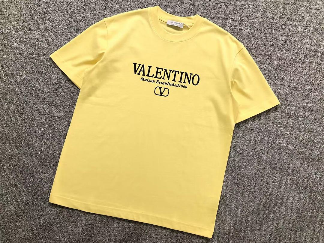 Valentino 115 VALENTINO T-SHIRT 5241605147 (Im 170Cm 60Kg I Wear Size M In The Phot) - Image 9