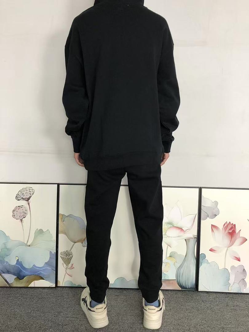 AMI 168 AMI HOODIE 3208212621 (Im 170Cm 60Kg I Wear Size M In The Phot) - Image 4