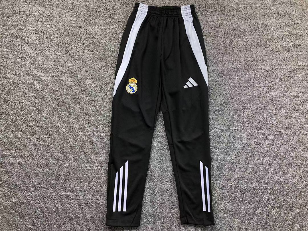 Chanel 135 FOOTBALL LONG SLEEVED TROUSERS - Image 19