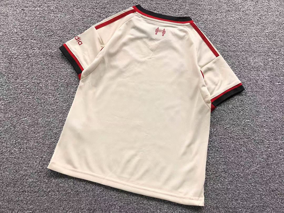 Chanel 75 CHILD FOOTBALL SHORTS T-SHIRT - Image 14