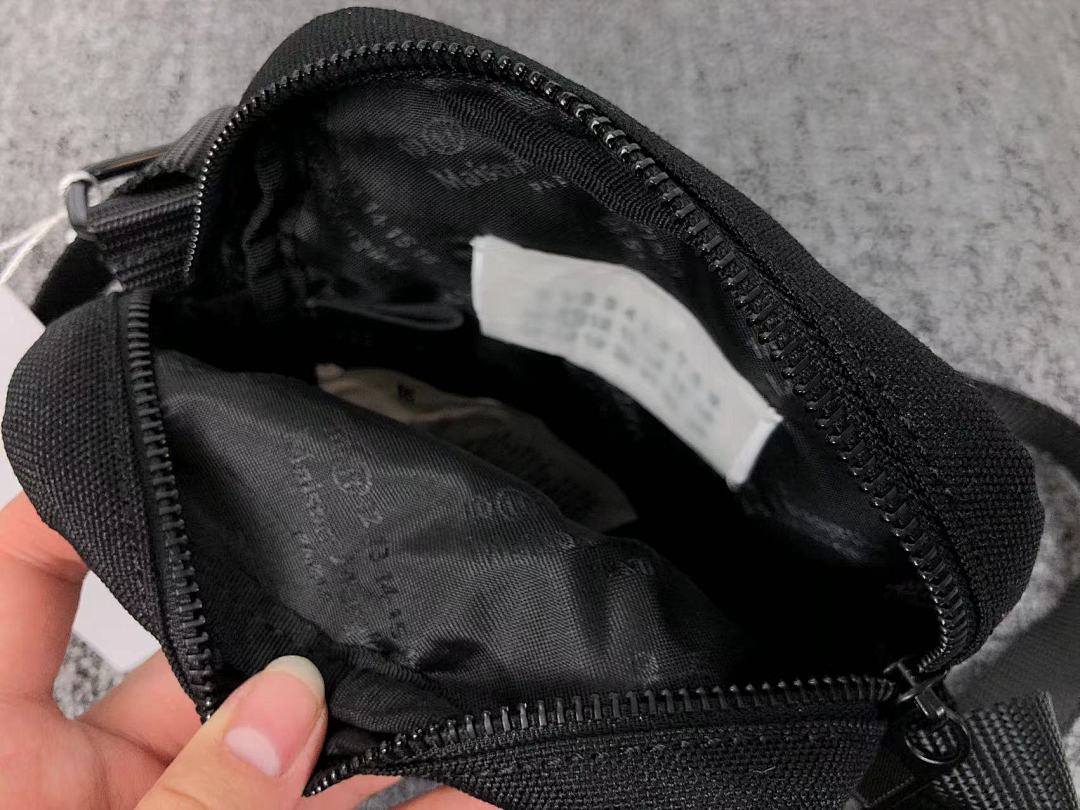 On Running 116 MAISON MARGIELA BAG 272262 (Long 19CM* Wide 6CM* High 24CM) - Image 20