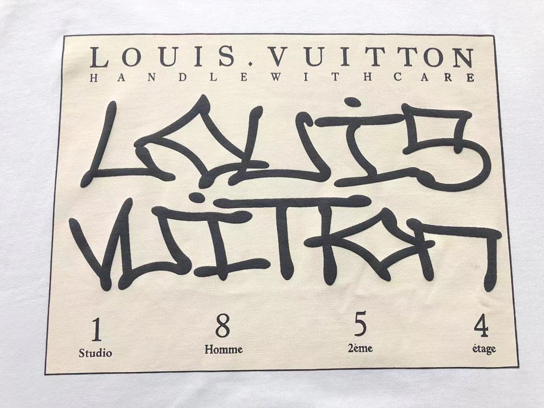 Louis Vuitton 126 L⭐ T-SHIRT 214011436 (Im 170Cm 60Kg I Wear Size S In The Phot) - Image 8