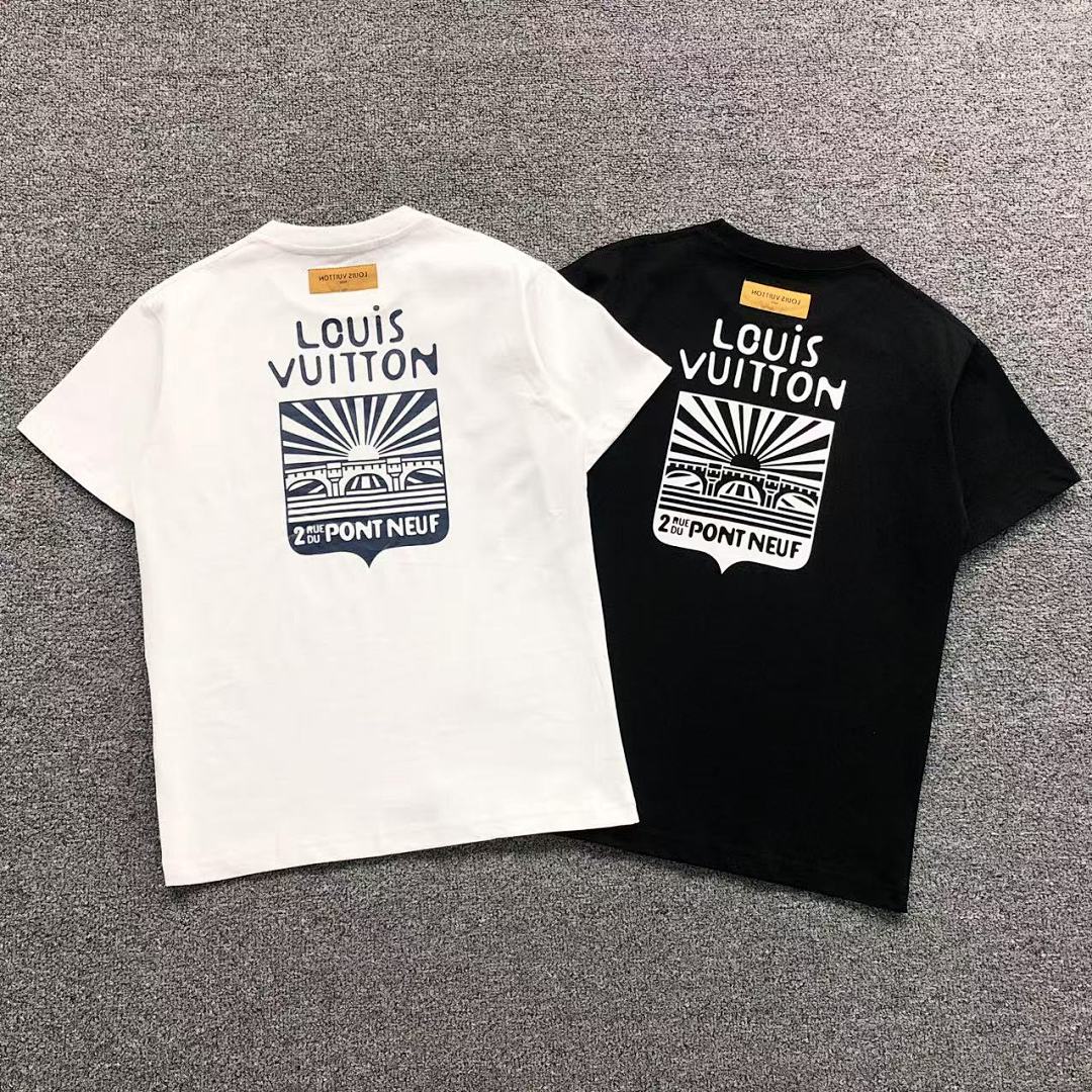 Louis Vuitton 108 L⭐ T-SHIRT 41061319126 (Im 170Cm 60Kg I Wear Size XS In The Phot)
