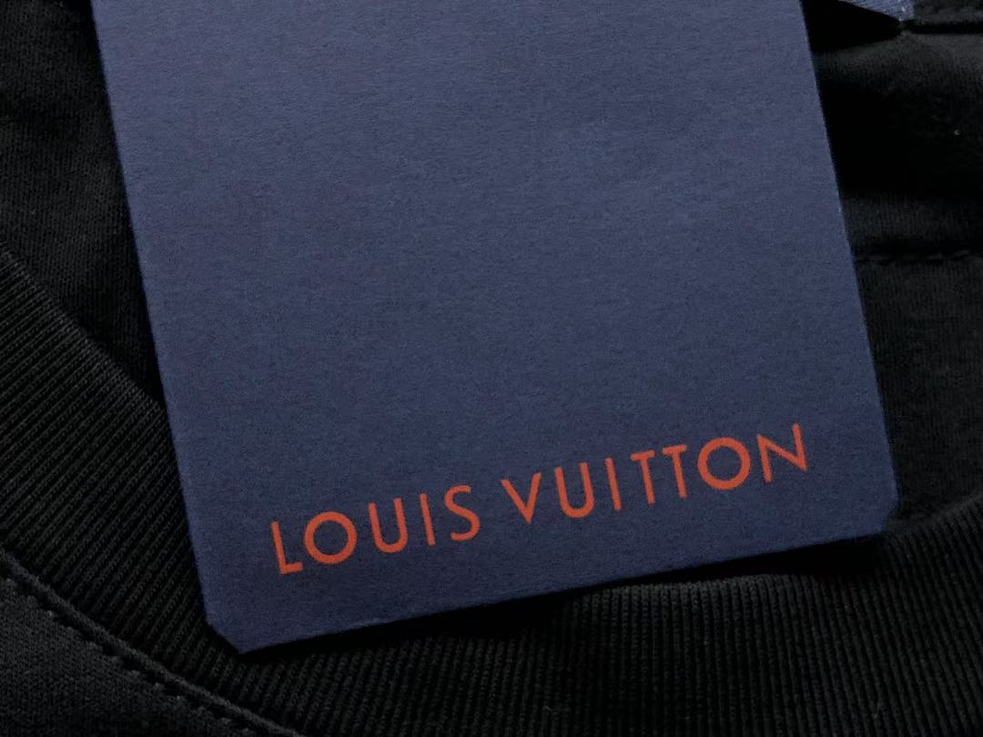 Louis Vuitton 115 L⭐ T-SHIRT 2203183604 (Im 170Cm 60Kg I Wear Size L In The Phot) - Image 22