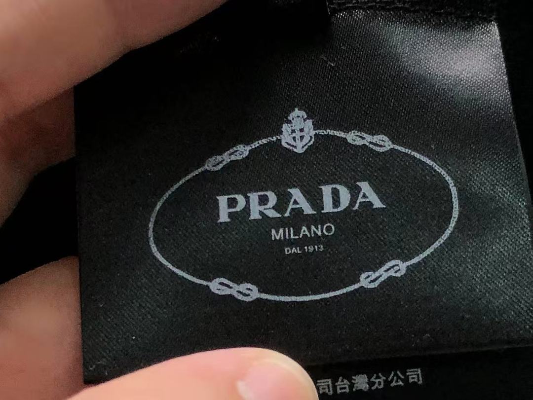 Prada 178 P⭐A⭐A HOODIE 3208280321 (Im 170Cm 60Kg I Wear Size M In The Phot) - Image 20
