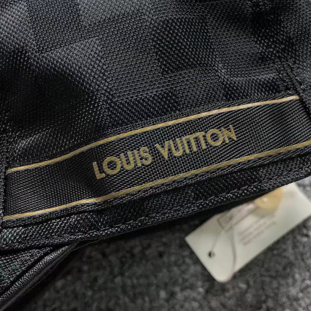 Louis Vuitton 98 L⭐ - Image 10