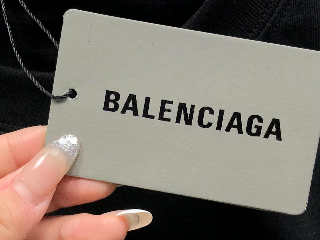 Balenciaga 95 B⭐L⭐⭐⭐IA⭐A T-SHIRT 1105190299 (Im 170Cm 60Kg I Wear Size M In The Phot) - Image 16