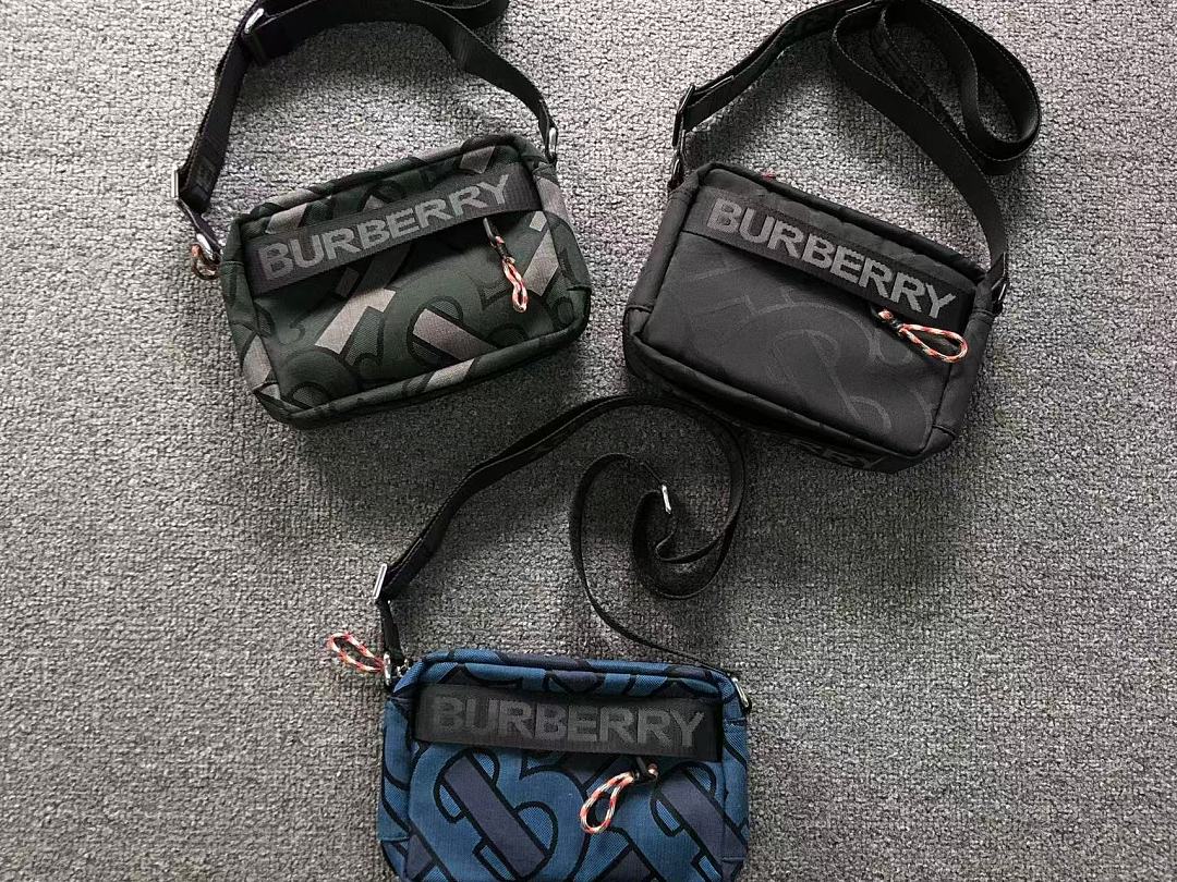 Burberry 145 B⭐R⭐E⭐RY BAG 3207070213 (Long 21CM* Wide 6CM* High 15CM) - Image 3