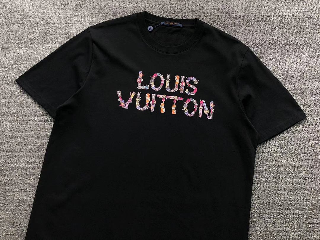 Louis Vuitton 128 L⭐ T-SHIRT 312120101 (Im 170Cm 57Kg I Wear Size XL In The Phot) - Image 9