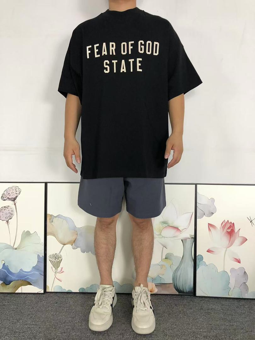 Fear of God 98 FOG T-SHIRT 42071510135 (Im 170Cm 60Kg I Wear Size M In The Phot) - Image 3
