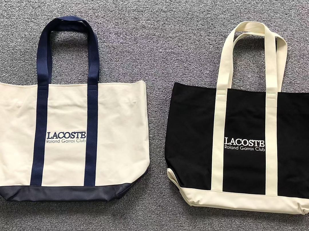 Lacoste 158 LACOSTE BAG 4206020375 (Long 45CM* Wide 18CM* High 36CM) - Image 3