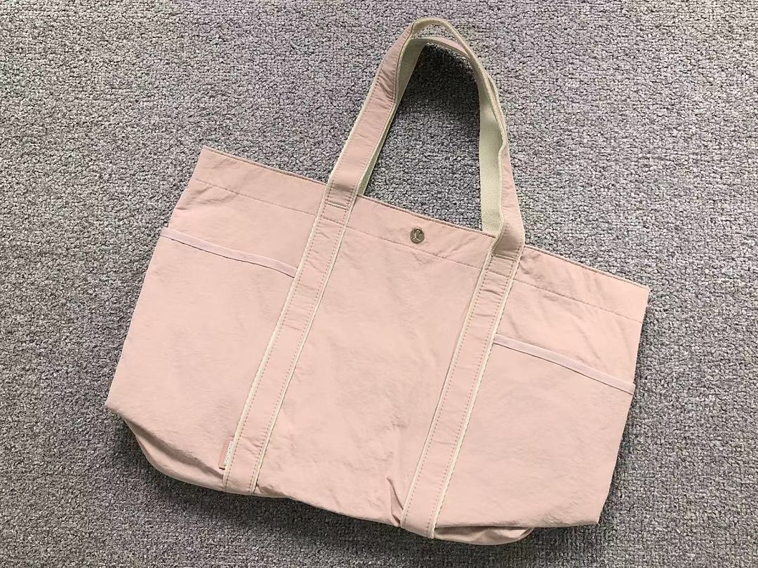 On Running 178 LULULEMON BAG 4207030777 Long 49CM* Wide 16CM* High - Image 14