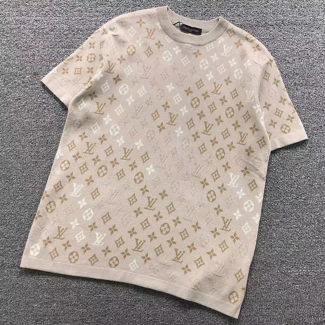 Louis Vuitton 195 L⭐ T-SHIRT 22060108125 (Im 170Cm 60Kg I Wear Size M In The Phot)