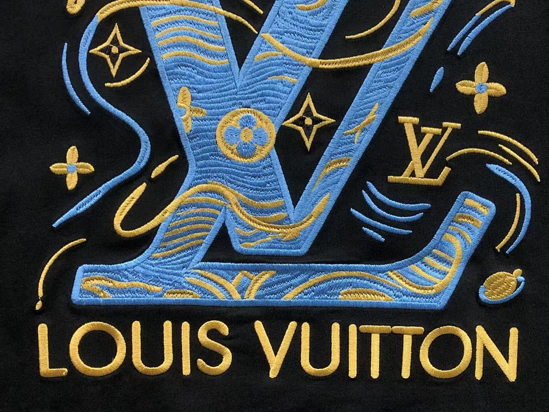Louis Vuitton 118 L⭐ T-SHIRT 3203110521 (Im 170Cm 60Kg I Wear Size M In The Phot) - Image 15