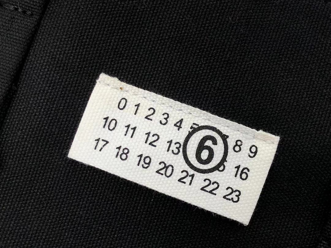 On Running 119 MAISON MARGIELA BAG 272255 (Long 45CM* Wide 15CM* High 33CM) - Image 4