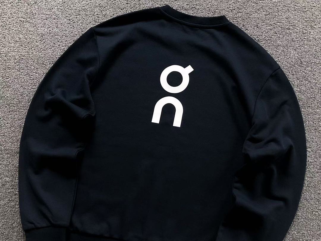 On Running 145 ON HOODIE 2206181904 (Im 170Cm 60Kg I Wear Size L In The Phot) - Image 12