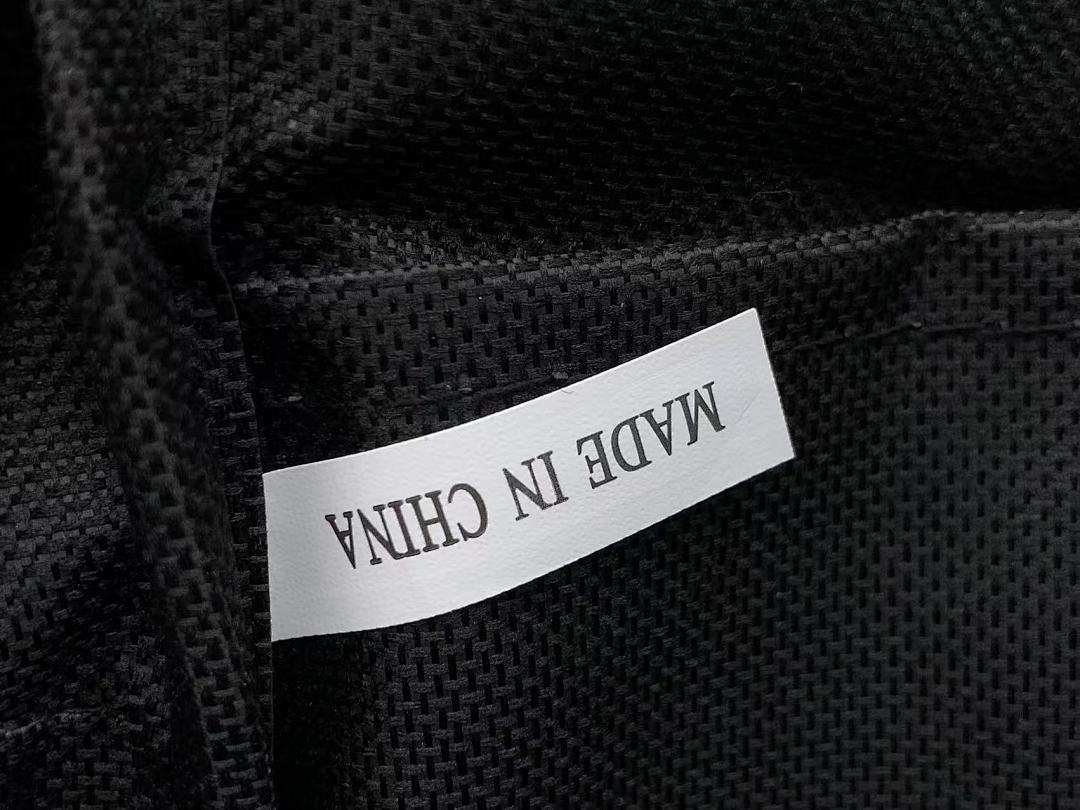 Bape 158 BAPE BAG 4105032177 (Long 38CM* Wide 15CM*45CM) - Image 20