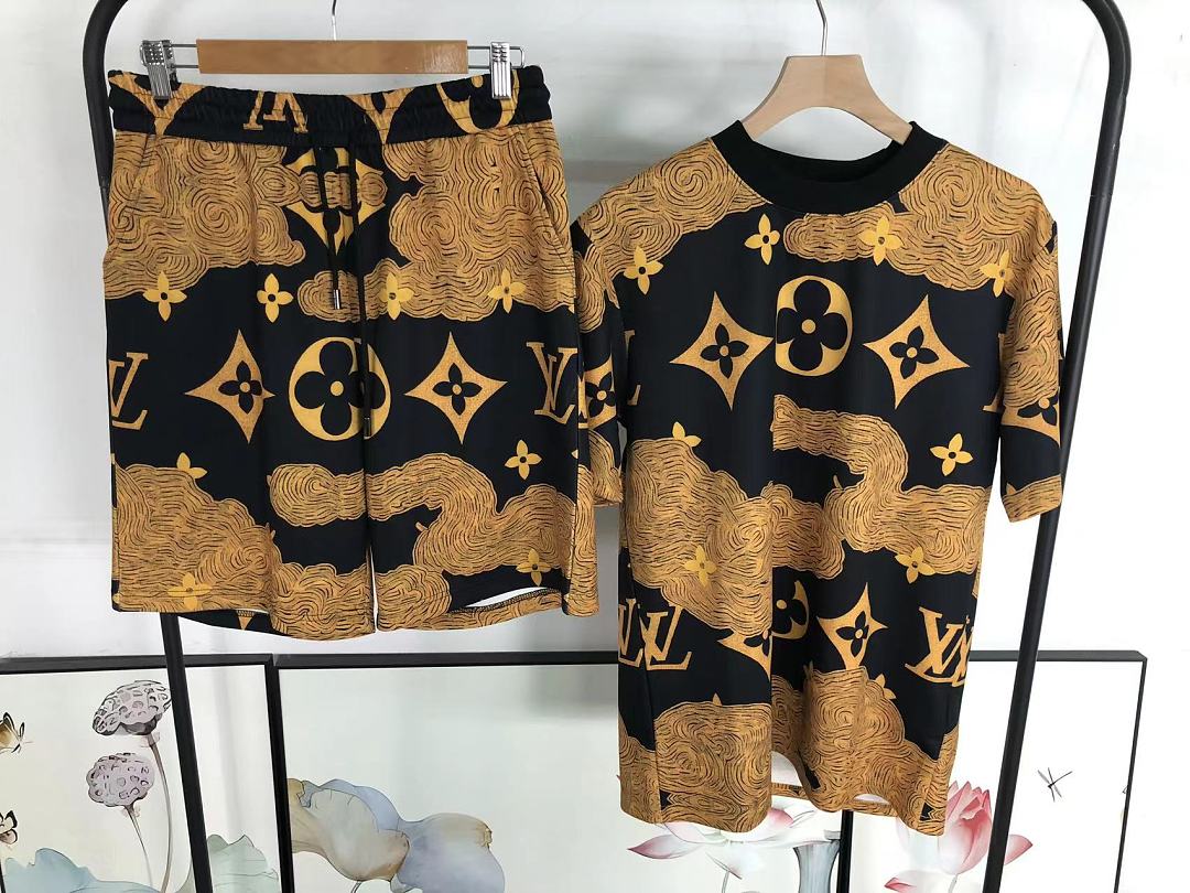 Louis Vuitton SHORTS175 L⭐ T-SHIRT SHORTS 22050510125 (Im 170Cm 60Kg I Wear Size L In The Phot) - Image 37