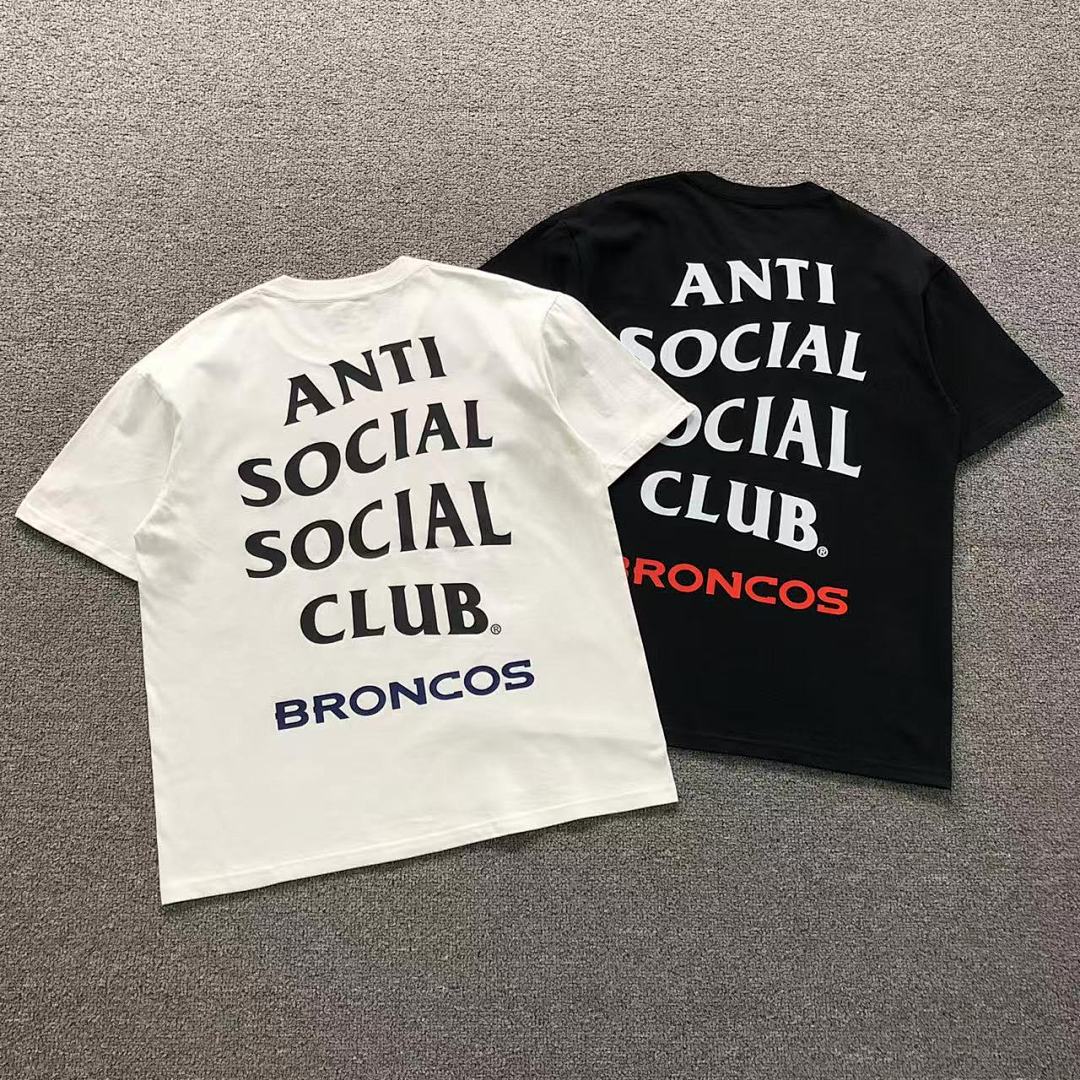Christian Louboutin 85 ANTI SOCIAL CLUB T-SHIRT 123132202 (Im 170Cm 60Kg I Wear Size L In The Phot)
