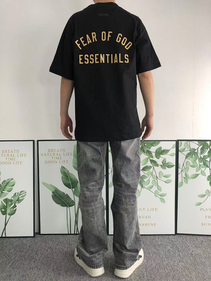 Fear of God 98 FOG T-SHIRT 412203017 (Im 170Cm 57Kg I Wear Size S In The Phot) - Image 4