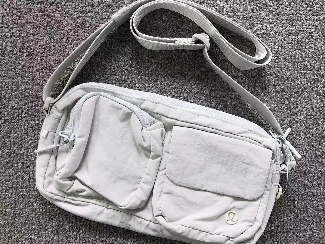 On Running 113 LULULEMON BAG 2207172276 (Long 25CM* Wide 4CM* High 15CM) - Image 9
