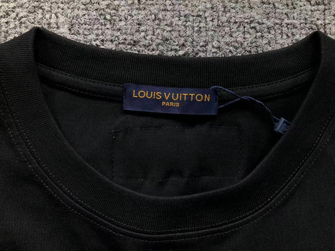 Louis Vuitton 158 L⭐ T-SHIRT 22040350001 (Im 170Cm 60Kg I Wear Size XS In The Phot) - Image 19