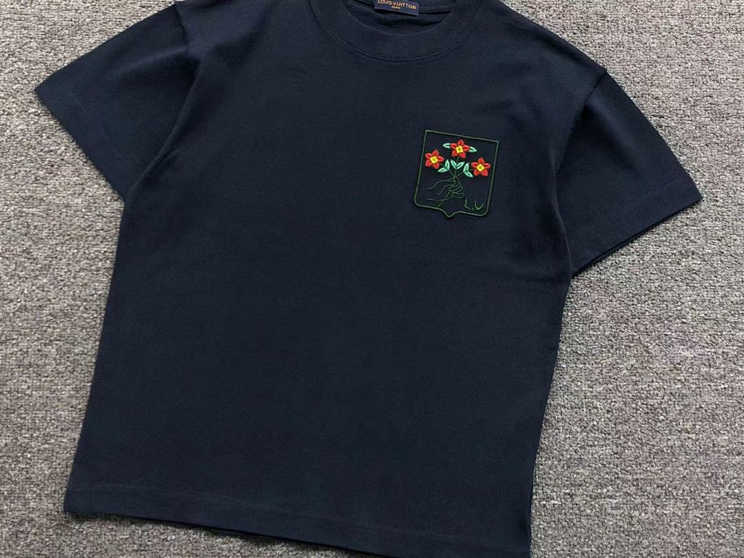 Louis Vuitton 95 L⭐ T-SHIRT 57112681 (Im 170Cm 60Kg I Wear Size S In The Phot) - Image 13