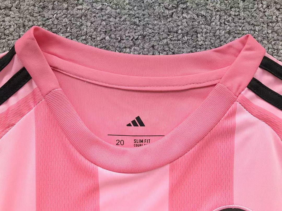 Chanel 75 FOOTBALL T-SHIRT SHORTS - Image 13