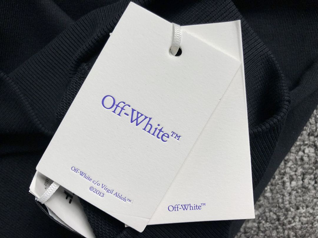 Off-White 136 OFF-WHITE (WHITE HOODIE) - Image 21