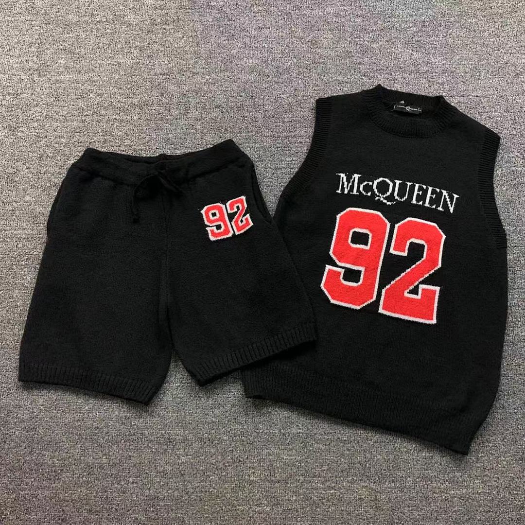 Alexander McQueen 178 ALEXANDER MCQUEEN VEST SHORTS SWEATER 11082511140 (Im 170Cm 60Kg I Wear Size L In The Phot)