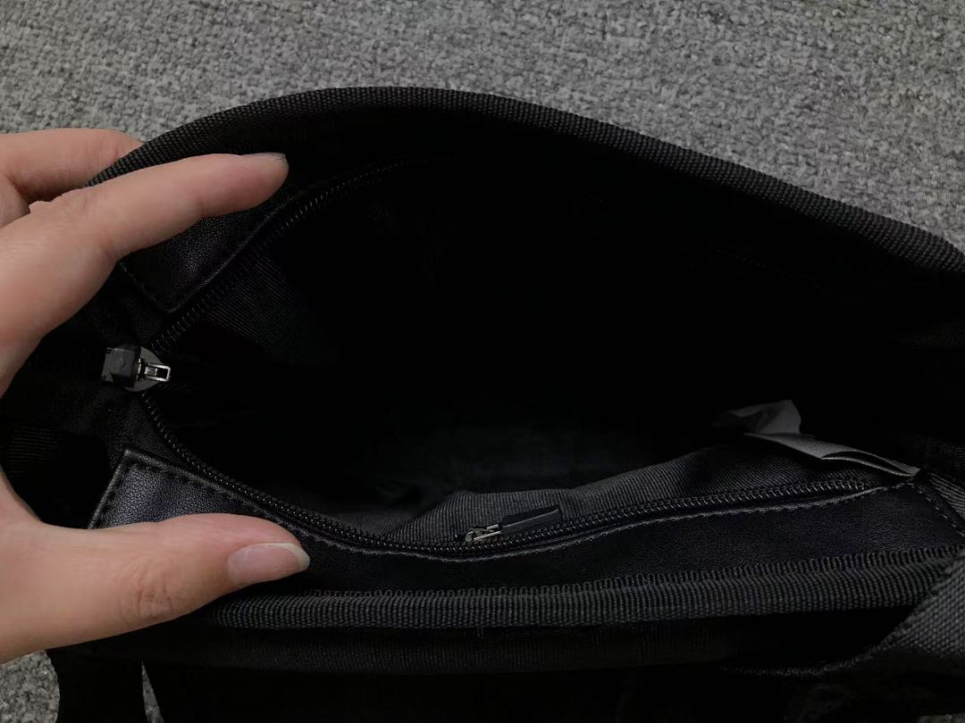 Fear of God 85 FOG BAG 1104281066 (Long 25CM* Wide 8CM*18CM) - Image 16