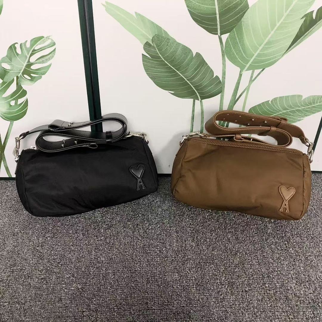 AMI 265 AMI BAG 4107220175 (Long 29CM* Wide 9CM* High 15CM)