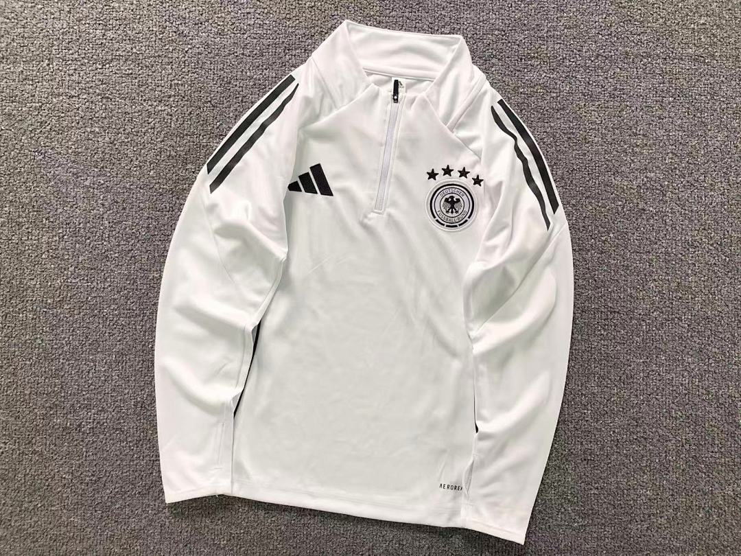 Chanel 135 FOOTBALL LONG SLEEVED TROUSERS - Image 7