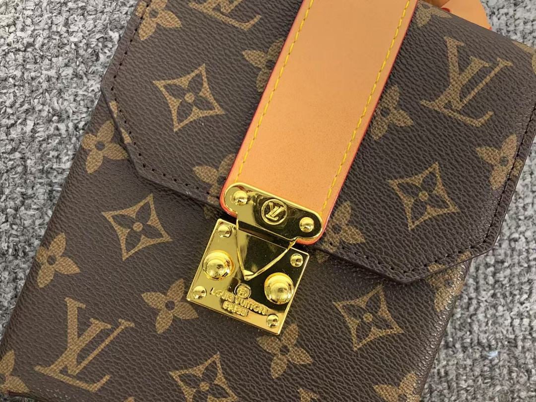 Louis Vuitton 135 L⭐ BAG 4105052513 (Long 13CM* Wide 7CM*16CM) - Image 9