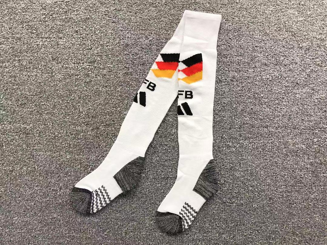 Chanel 39 FOOTBALL SOCKS - Image 2
