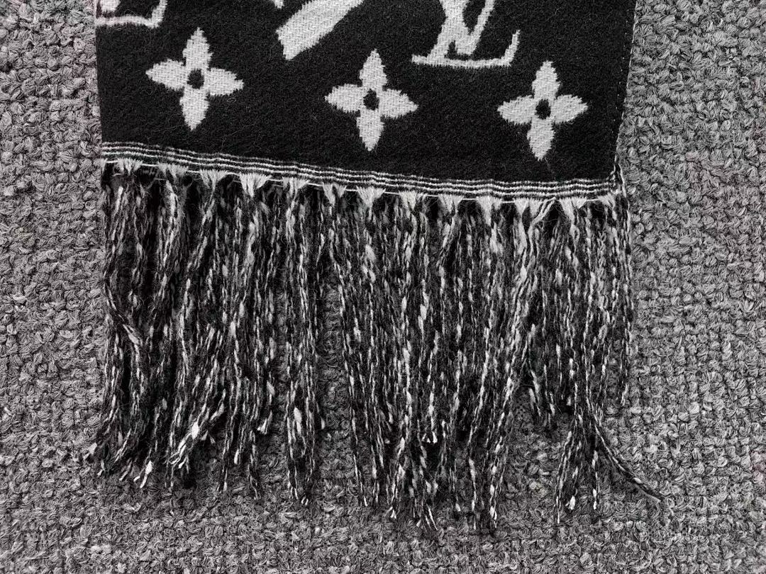 Louis Vuitton 98 L⭐ SCARF (Long 180CM* Wide 65CM*) - Image 18