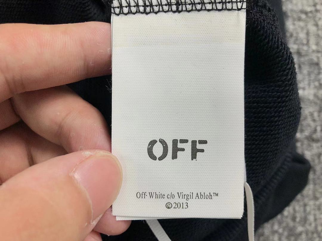 Off-White 136 OFF-WHITE (WHITE HOODIE) - Image 20