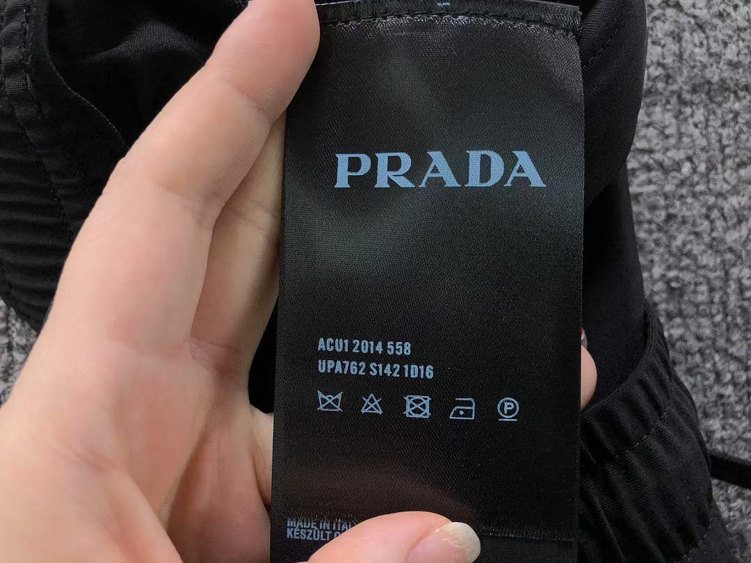 Prada 158 P⭐A⭐A SHORTS 2208021515 (Im 170Cm 60Kg I Wear Size M In The Phot) - Image 23