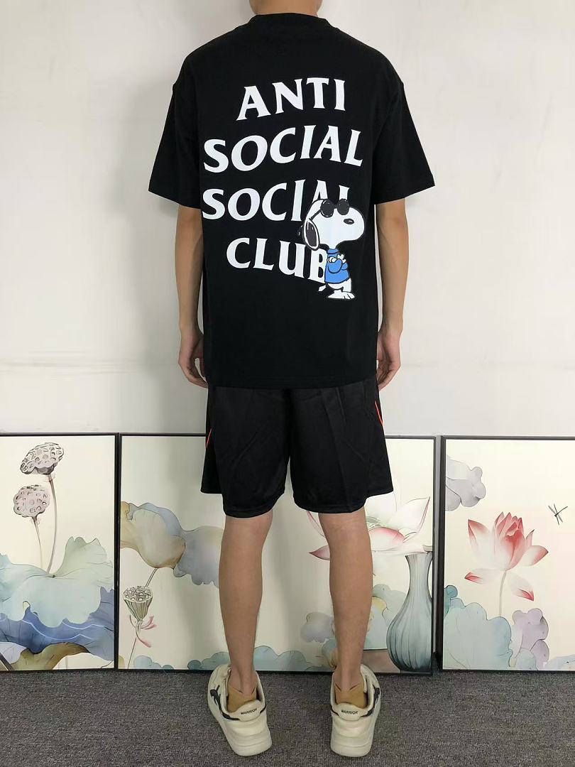 Christian Louboutin 88 ANTI SOCIAL CLUB T-SHIRT 126211902 (Im 170Cm 60Kg I Wear Size M In The Phot) - Image 4