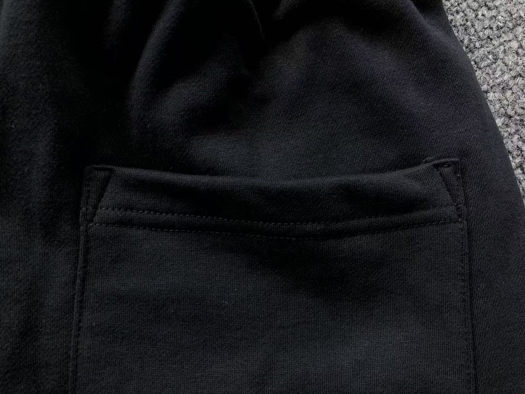 Karl Lagerfeld SHORTS 168 KARL LAGERFELD T-SHIRT - Image 31