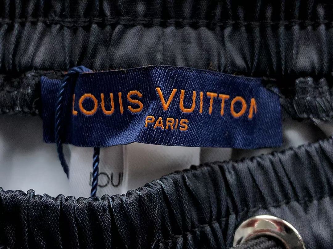Louis Vuitton 95 L⭐ SHORTS 215163020 (Im 170Cm 60Kg I Wear Size M In The Phot) - Image 20