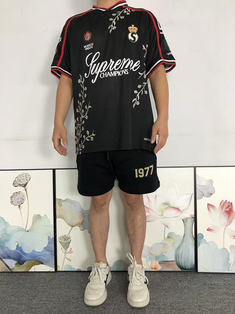 Supreme 245 S⭐⭐R⭐⭐E T-SHIRT 22060501001 (Im 170Cm 60Kg I Wear Size L In The Phot) - Image 3
