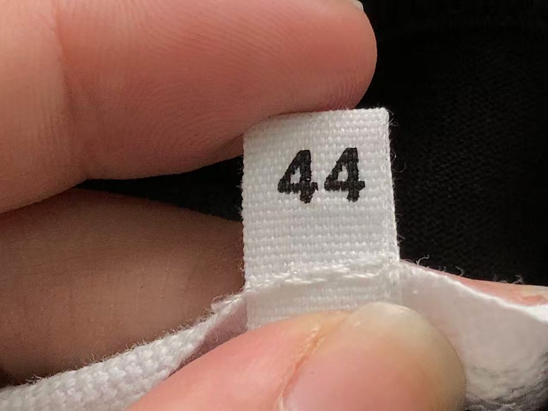 On Running 95 MAISON MARGIELA T-SHIRT 5212424162 (Im 170Cm 60Kg I Wear Size 44 In The Phot) - Image 19