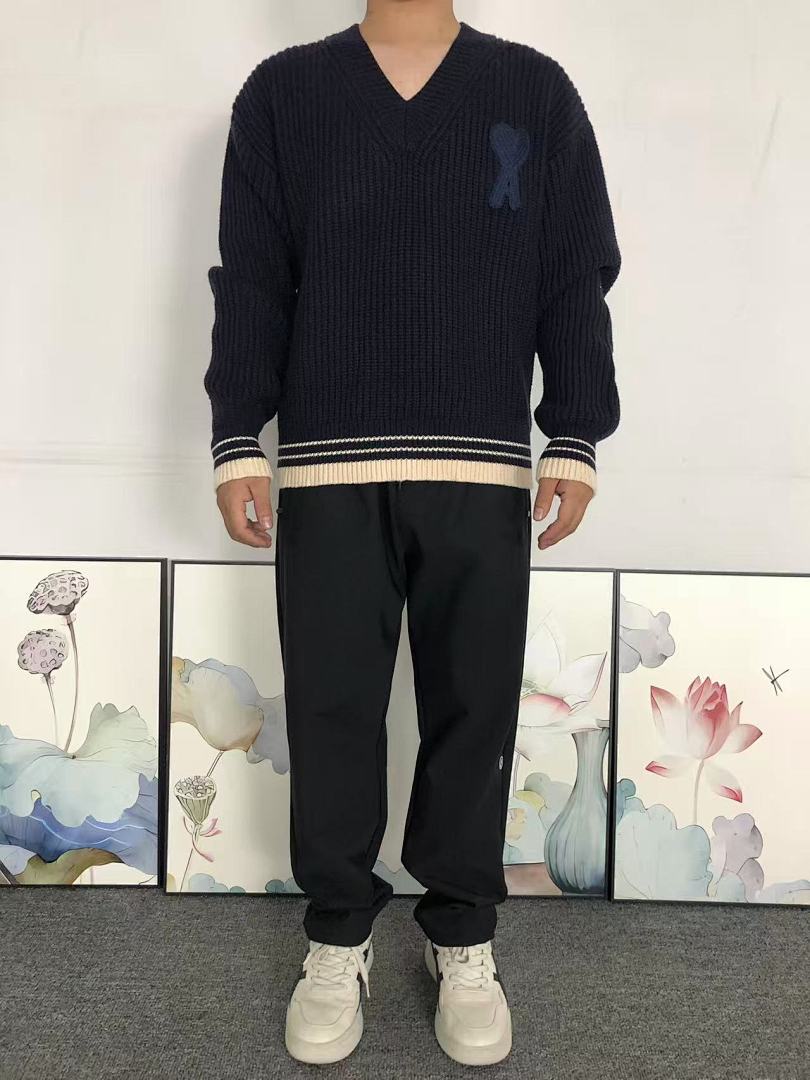 AMI 118 AMI SWEATER 510181388 (Im 170Cm 60Kg I Wear Size S In The Phot) - Image 3
