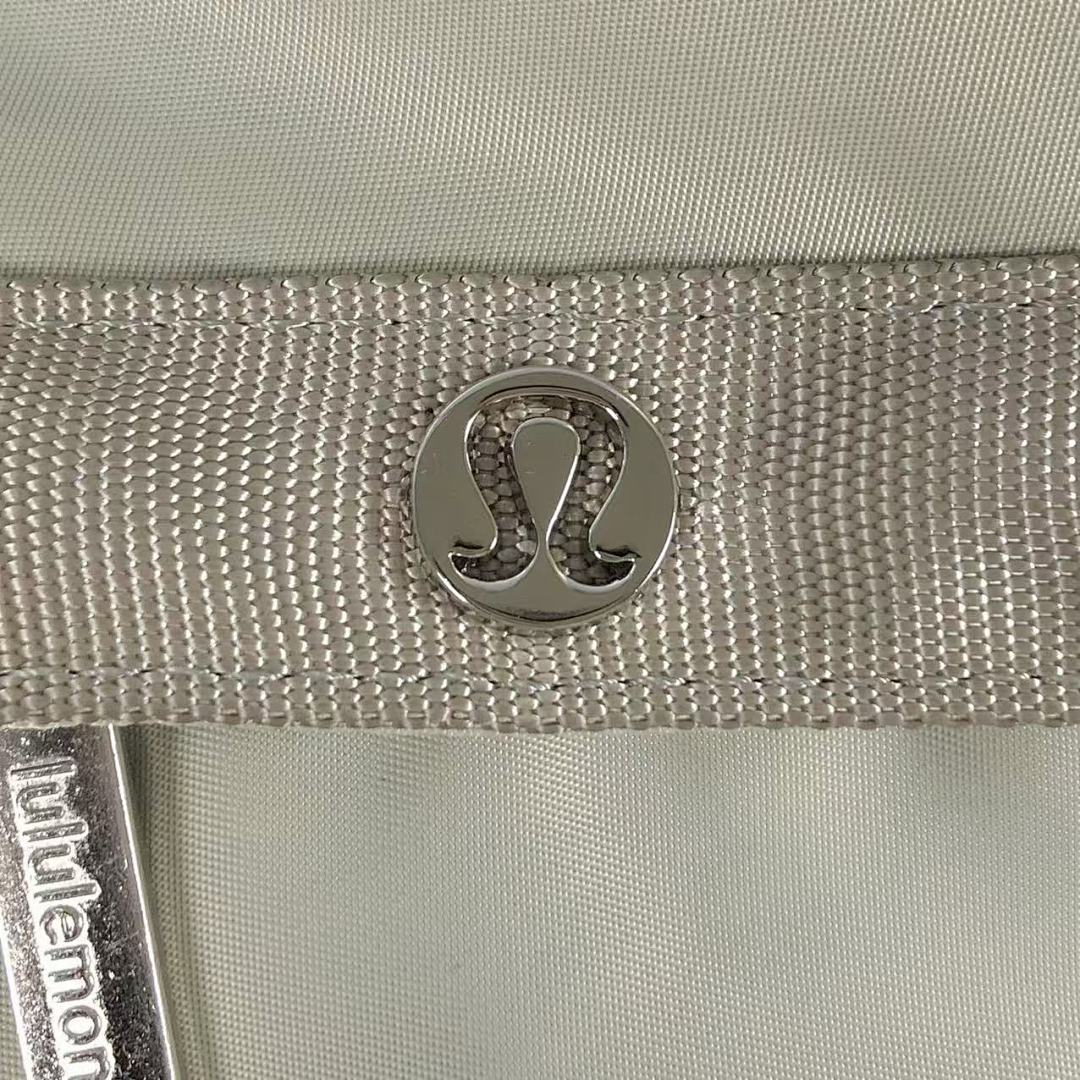 On Running 228 LULULEMON BAG 4105291277 (Long 26CM* Wide 12CM* High 38CM) - Image 31