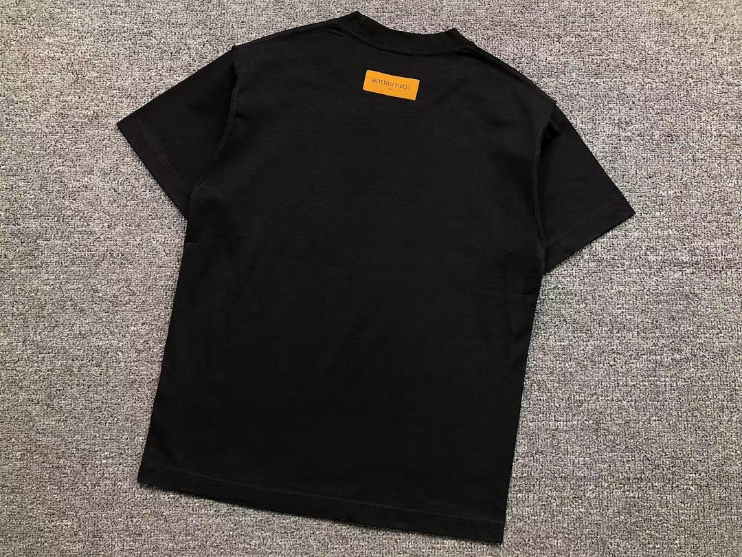 Louis Vuitton 95 L⭐ T-SHIRT 57114181 (Im 170Cm 60Kg I Wear Size M In The Phot) - Image 13