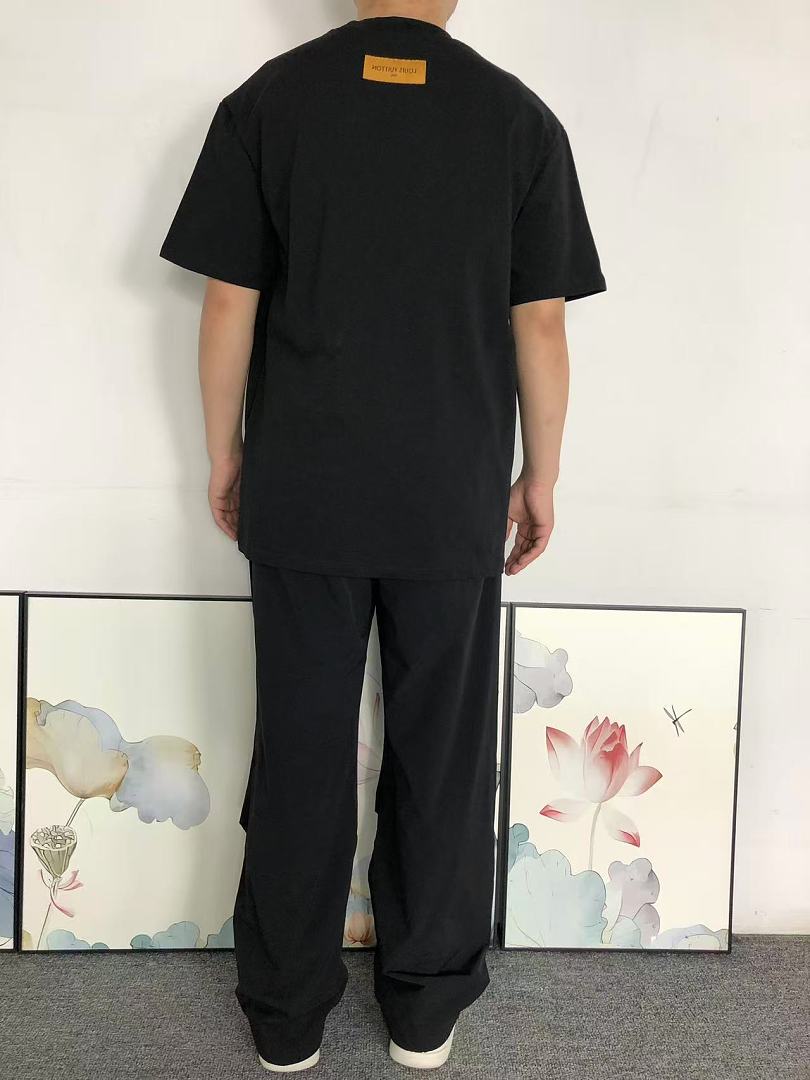 Louis Vuitton 128 L⭐ T-SHIRT 3204224021 (Im 170Cm 60Kg I Wear Size M In The Phot) - Image 4