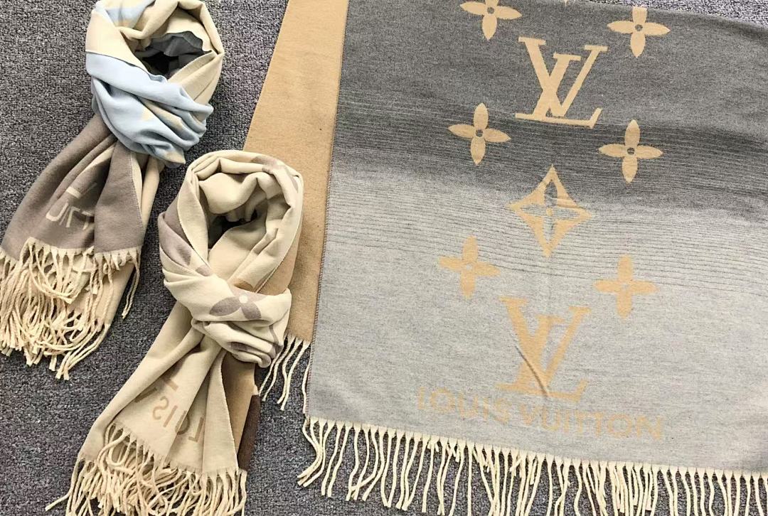 Louis Vuitton 95 L⭐ SCARF 560507102 (Long 176CM* Wide 65CM*) - Image 3