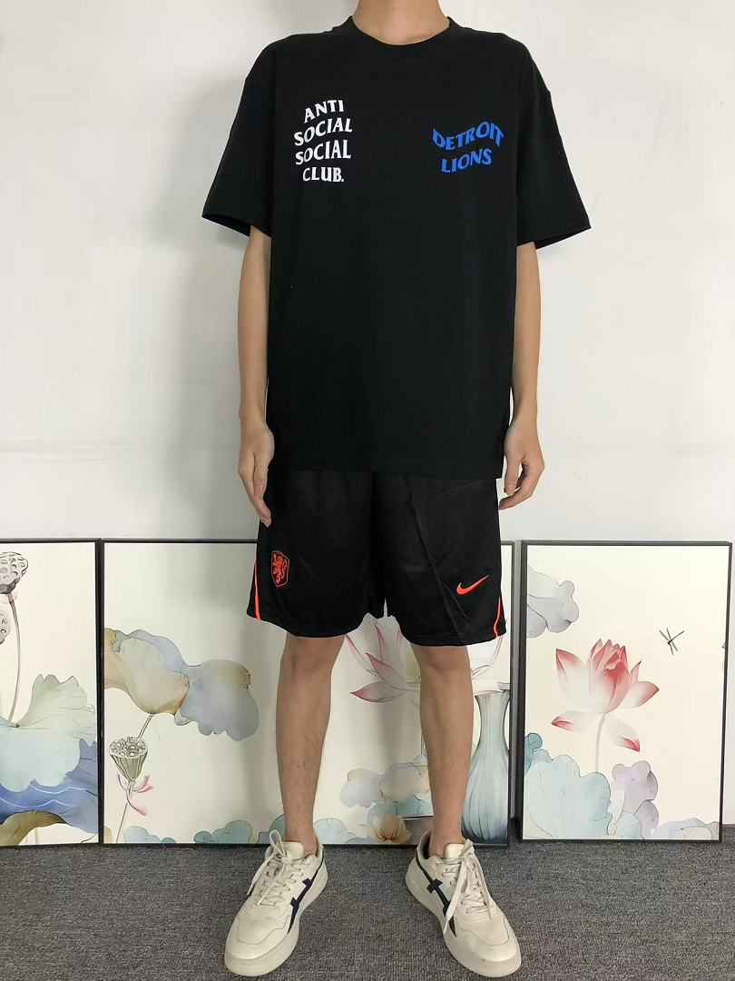 Christian Louboutin 88 ANTI SOCIAL CLUB T-SHIRT 3206211002 (Im 170Cm 60Kg I Wear Size M In The Phot) - Image 3